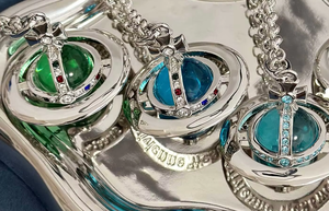 Collier en cuivre avec pendentif en forme de globe terrestre tridimensionnel, grand modèle, couleur vert menthe, bleu glacier, 20 mm, style Empress Dowager - Product Image 4