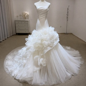 Robe de mariée sirène élégante blanche en organza à fleurs 3D avec traîne et bretelles spaghetti Lsjj161, fabrication OEM Jancember - Product Image 1