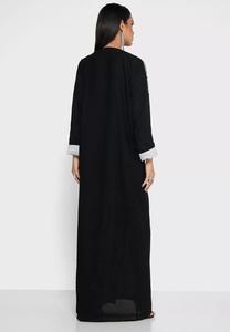 Nouveau modèle d'abaya de Dubaï abaya de luxe ouverte sur le devant avec sequins noirs pour femmes musulmanes - Product Image 3