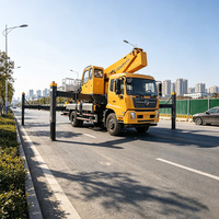 Plateforme de travail aérienne montée sur camion JIUBANG 45m, charge utile de la plateforme 400 kg, portée de travail 27m, rotation continue de la plateforme à 360°