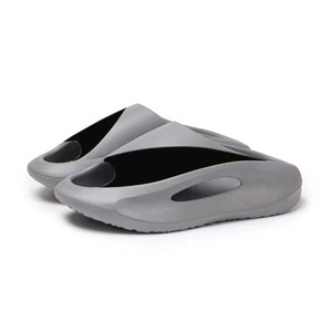 2023 nouveau transfert confortable doux représenter des pantoufles de plage extérieures intérieures antidérapantes pour hommes et femmes - Product Image 6