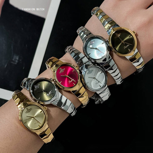 <span class=keywords><strong>Montre</strong></span> ovale personnalisée en alliage de quartz pour femme, étanche 30M, verre minéral, fermoir papillon <span class=keywords><strong>avec</strong></span> logo OEM - Product Image 2