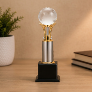 Trophée de reconnaissance d'entreprise élégant avec impression UV et gravure laser personnalisée pour les célébrations d'entreprise (métal moulé sous pression) - Product Image 1