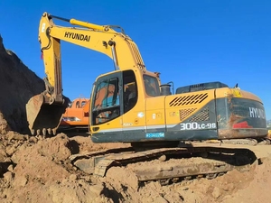 Excavadora Hyundai300lc-9s Hx300hd de Segunda Mano de Corea, Excavadora de Cadenas Hyundai3059s Usada en Venta, Hyundai305 en Stock - Product Image 3