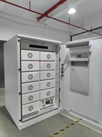 Batterie industrielle de stockage d'énergie de qualité supérieure, gestion de la charge de pointe, cluster de batteries Lifepo4 triphasées à isolation galvanique