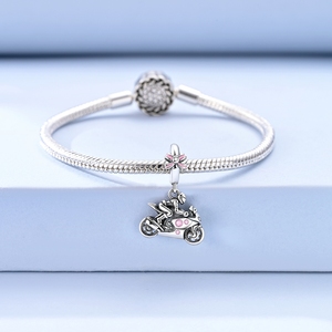 จี้รูปสาวขี่มอเตอร์ไซค์ ดีไซน์ใหม่ล่าสุด เงินแท้ 925 สำหรับทำสร้อยข้อมือ ของขวัญสำหรับผู้หญิง ขายส่ง - Product Image 3