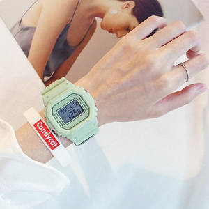 Reloj Deportivo Digital Cuadrado Verde Unisex de Lujo con Función Multifunción Luminosa e Impermeable, Incluye Alarma - Product Image 3