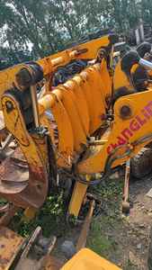 รถตักล้อยางขนาดเล็ก 5 ตัน เครื่องยนต์ดีเซล ขับเคลื่อนสี่ล้อ ประสิทธิภาพสูง ชิ้นส่วนหลัก มอเตอร์ ลูกปืน - Product Image 4