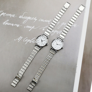 Nuevo reloj para mujer con mini esfera sofisticada y correa de acero estilo bambú retro. - Product Image 5