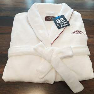 Vente en gros de peignoirs d'hôtel 5 étoiles doux pour la peau linge de bain blanc avec logo personnalisé ensemble de serviettes de bain d'hôtel en polyester pour le <span class=keywords><strong>visage</strong></span> - Product Image 3