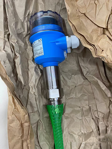 เซ็นเซอร์วัดระดับแบบอินเทอร์เฟซเรดาร์คลื่นนำทาง Endress Hauser FMP50 FMP51 FMP52 FMP53 FMP54 FMP55 SIL2 - Product Image 1
