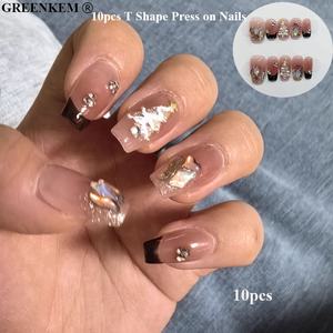 10 Uds. Prensa hecha a mano en forma de T en las uñas festivas Navidad rojo reutilizable y desmontable acabado brillante uñas postizas - Product Image 1