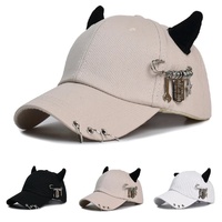 Gorra de Béisbol de 6 Paneles con Cadena Decorativa Estilo Coreano - 100% Poliéster Transpirable, Impermeable, Ajustable, Unisex, para las Cuatro Estaciones