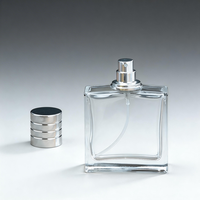 Flacon de parfum carré de luxe en verre de 100 ml, pompe à lotion, diffuseur à bâtonnets, transparent, épaissi, poli au feu, estampé à chaud - Vente en gros