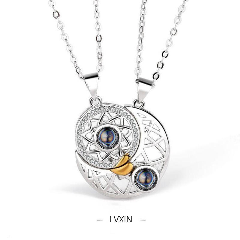 White k Sun and moon (chain + chain)