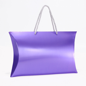 Caja de papel con forma de almohada y logotipo personalizado, embalaje de regalo para extensiones de pelo, cajas para pelucas con asa de cinta - Product Image 6