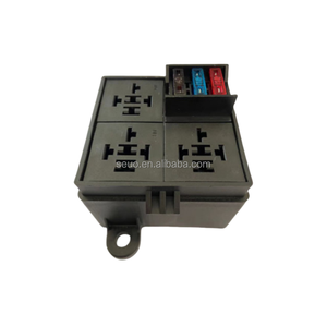 Bloque <span class=keywords><strong>de</strong></span> <span class=keywords><strong>fusibles</strong></span> <span class=keywords><strong>de</strong></span> 3 vías para barco, caravana, coche, camión, remolque, proyecto Solar, <span class=keywords><strong>caja</strong></span> <span class=keywords><strong>de</strong></span> <span class=keywords><strong>fusibles</strong></span> con relé - Product Image 1