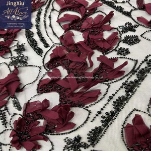 Tessuto in Pizzo Africano 3D Floreale Bordeaux con Perline Nere e Paillettes Ricamate su <span class=keywords><strong>Tulle</strong></span> per Abiti da Sposa Nigeriani - Product Image 6