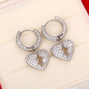 Orecchini Pendenti a Cuore Spezzato Unisex Stile Hip Hop Gioielli per Orecchie Scintillanti e di Tendenza - Product Image 6