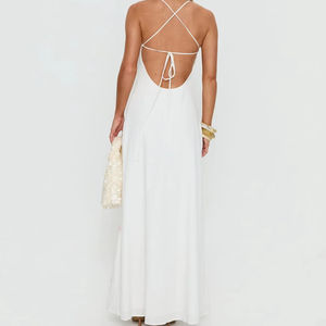 Elegante Vestido Largo Informal de Satén con Estampado Floral de Lirios Blancos y Rosas, Un Hombro Descubierto, Adornado con Pedrería, para Fiestas Formales - Product Image 5