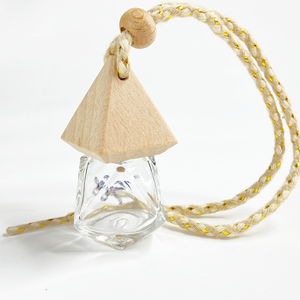 <span class=keywords><strong>Ambientador</strong></span> colgante difusor de coche de lujo-Mini botella de Perfume de vidrio transparente vacía con tapa de madera triangular y cuerda - Product Image 4