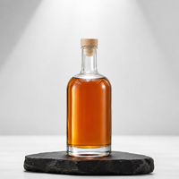 Bouteille en verre transparente cylindrique classique de 500 ml, la bouteille vide convient au whisky, au brandy et au vin de fruits