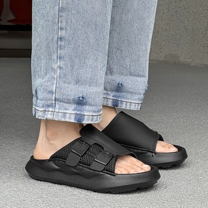 Chaussures légères à enfiler, tendance estivale, nouveau style, adaptées à toutes les occasions, chaussures de plage simples et à la mode pour hommes - Product Image 3