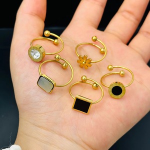 Anello in Acciaio Inossidabile Dorato 18K per Donne, Design Aperto Regolabile, Numeri Romani Semplici, Motivo Girasole, Regalo di <span class=keywords><strong>Nozze</strong></span> - Product Image 2