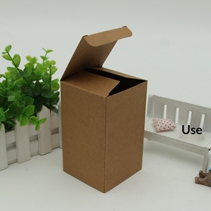 Scatole di Carta Pieghevoli Bianche a Cubo Piccole in Cartone Kraft con Stampa Serigrafica Disponibili all'Ingrosso - Product Image 3