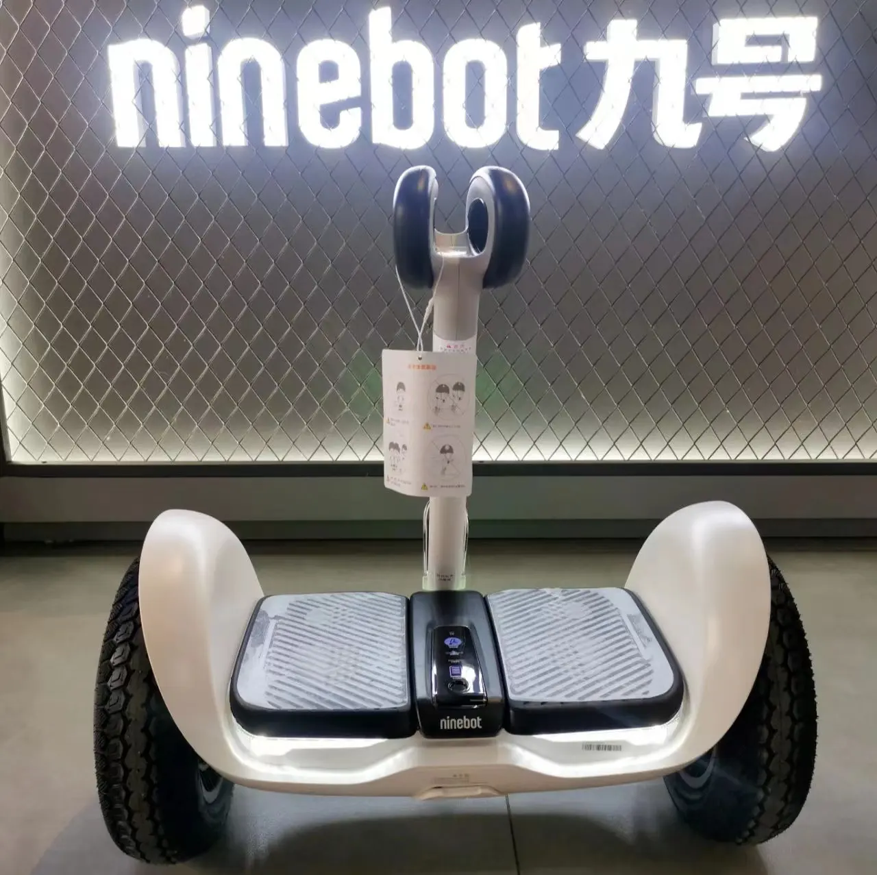 V Segway Ninebot L8 Лидер продаж 2-х колесный самобалансирующийся электронный скутер литиевая батарея мини-подвижный электрический стоячий скейт