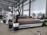 Routeur CNC 4 axes linéaires ATC 1530 pour le travail du bois, machine de fraisage et de découpe pour la fabrication de meubles, armoires et panneaux