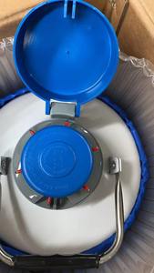 Récipient biologique <span class=keywords><strong>d</strong></span>'azote liquide <span class=keywords><strong>d</strong></span>'<span class=keywords><strong>insémination</strong></span> <span class=keywords><strong>artificielle</strong></span> en aluminium de laboratoire médical YDS-10-50 pour le sperme de chevaux de bétail bovin - Product Image 4