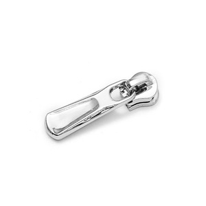 Porte-clés en acier inoxydable, tirette de fermeture éclair n° 5 en forme d'arc, accessoire de quincaillerie métallique durable pour usage domestique - Product Image 3