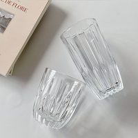 Élégante tasse en verre côtelé avec texture verticale pour eau, jus, café, thé, maison, cuisine, café, boissons, vaisselle