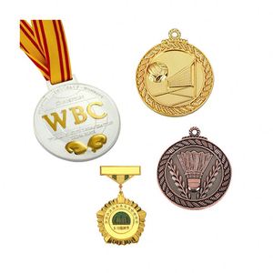Diseñe su propio deporte, logotipo de metal Marathon Running Finisher Aleación de zinc Diseño de medalla personalizado/ - Product Image 1