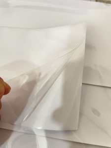 Protector de Sofá Transparente de PVC YOUME, Antiarañazos, Autoadhesivo, Grosor de 0.1mm y 0.5mm, Certificado ISO y BSCI - Product Image 2