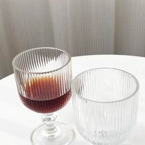 Verres à pied sans plomb de qualité supérieure conçus pour améliorer les saveurs et les arômes des vins fins pour les palais sophistiqués - Product Image 6