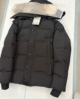 Veste d'hiver matelassée imperméable et coupe-vent haut de gamme en duvet d'oie, avec garniture authentique en fourrure de coyote sur le devant, vente en gros