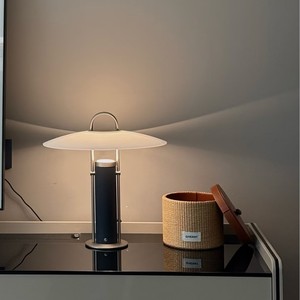 Modern Minimalist UFO Shaped Table Lamp Led Touch Control Nordic Style Bedroom Desk Light Eye Protecting <b>Mood</b> <b>Lighting</b> - Product Image 1