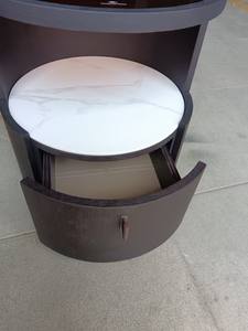 <span class=keywords><strong>Table</strong></span> <span class=keywords><strong>de</strong></span> chevet moderne <span class=keywords><strong>de</strong></span> luxe pour chambre d'hôtel <span class=keywords><strong>Table</strong></span> <span class=keywords><strong>de</strong></span> chevet en <span class=keywords><strong>plexiglas</strong></span> multicouche en bois massif Meubles au design minimaliste - Product Image 4