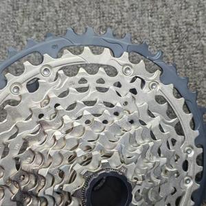 Casete Original <span class=keywords><strong>Shimano</strong></span> <span class=keywords><strong>XT</strong></span> CS-M8200 de 12 Velocidades 9-45T/10-51T para Bicicleta de Montaña, Pieza de Bicicleta, Casete <span class=keywords><strong>MTB</strong></span> - Product Image 4