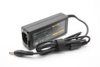 Adaptateur d'alimentation de bureau à commutation CA CC fournitures adaptateurs 12v5a 12v 5a 5525mm 60w enfichable 1 an de garantie CE FCC ROSH IEC MSDS