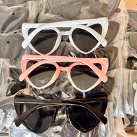 FF2486 Vintage belle rétro oeil de chat lunettes de soleil femmes filles fête amour en forme de lunettes lunettes lunettes de soleil en forme de coeur
