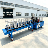 Ligne de production de machines à profiler et décorer les cadres de portes en bois, les plinthes et les moulures
