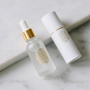 Botella de Vidrio Redonda Esmerilada Blanca Personalizada para Cosméticos, con Gotero, para Aceite Capilar y Aceites Esenciales, 5ml 10ml 15ml 20ml 30ml 50ml 100ml - Product Image 1