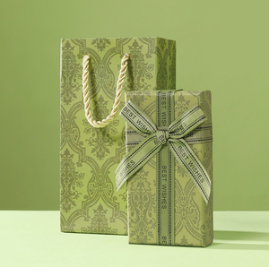 Wholesale Custom LOGO Ready stock Dark Green Lipstick Gift <b>Box</b> Birthday Gift Perfume High-end Gift Packaging Ins-style Bow <b>Box</b> - Product Image 6