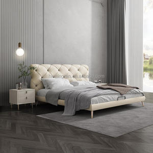 Lit en cuir italien de luxe léger moderne simple petit appartement chambre principale lit de mariage double en cuir minimaliste - Product Image 3