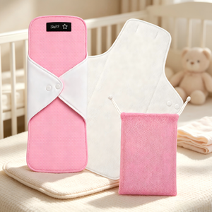 Estuche Portátil Plegable de Tela para Toallas Sanitarias, Impermeable y Reutilizable, con Botones a Presión, para Viajes - Product Image 1