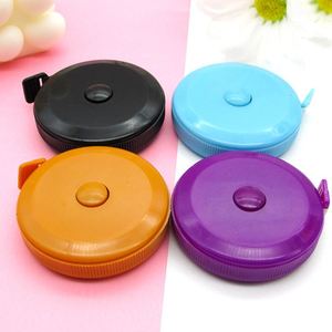 เทปวัดตัวแบบพกพาพร้อมกล่องพลาสติก สำหรับงานเย็บผ้า - Product Image 1