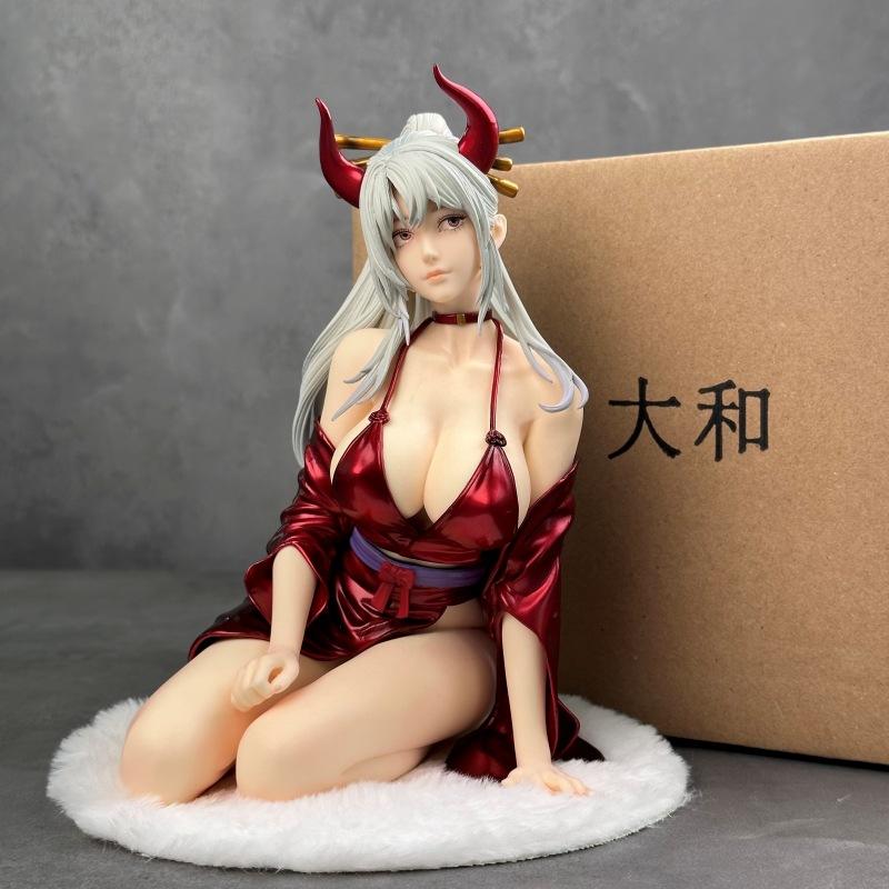 กิโมโนคุกเข่าขนาดใหญ่และขนาดใหญ่